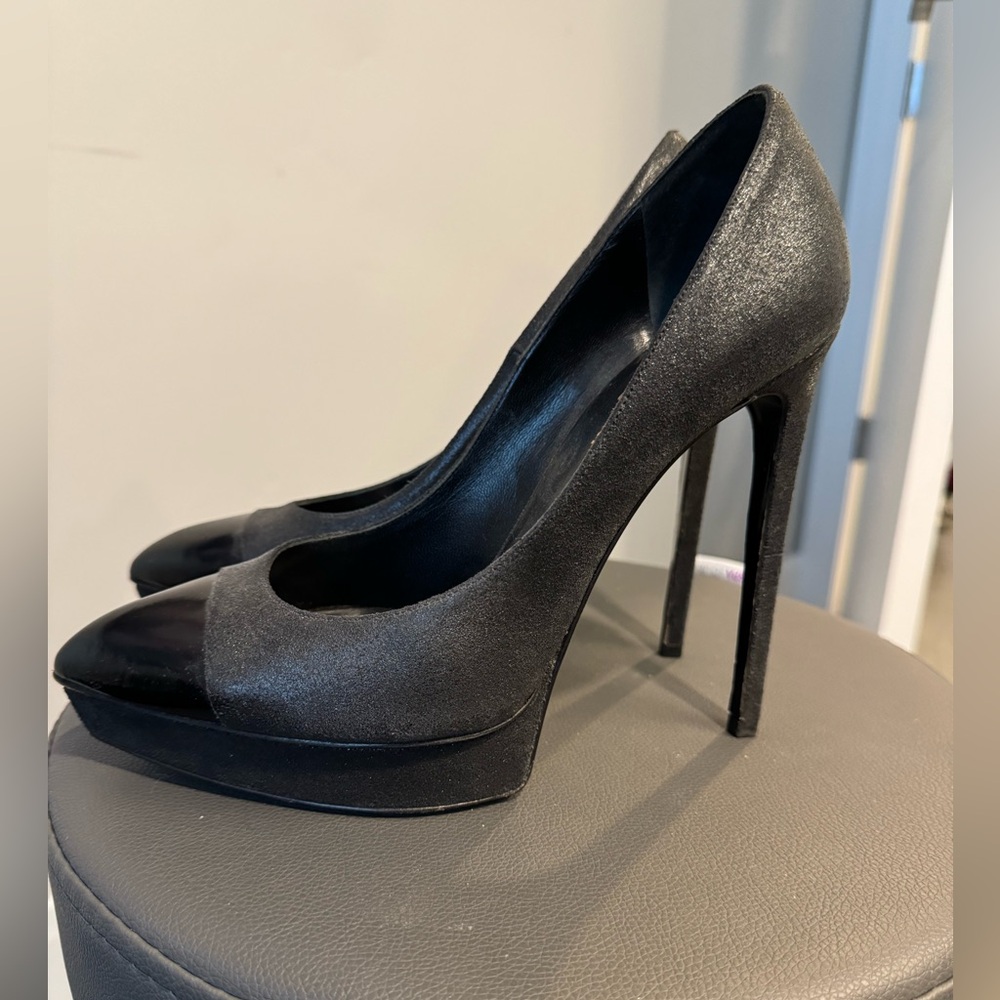 Saint Laurent matte sparkling black pumps with patent toe - Picture 3 of 9